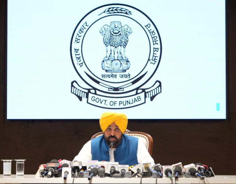 ਆਸਟ੍ਰੇਲੀਆ ਤੋਂ ਡਿਪੋਰਟ ਕੀਤੇ ਜਾ ਰਹੇ ਪੰਜਾਬ ਦੇ 11 ਲੋਕਾਂ ਦੇ ਦਿੱਲੀ ਹਵਾਈ ਅੱਡੇ ‘ਤੇ ਪਹੁੰਚਣ ਸਮੇਂ ਪੰਜਾਬ ਸਰਕਾਰ ਦੇ ਅਧਿਕਾਰੀ ਮੌਕੇ ‘ਤੇ ਮੌਜੂਦ ਰਹਿਣਗੇ: CM ਮਾਨ