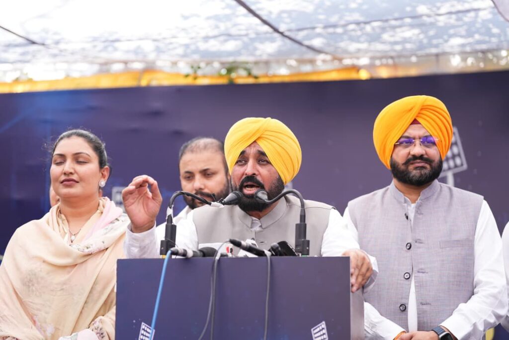 ਭਾਜਪਾ ਦੇ ਹੱਥ 700 ਕਿਸਾਨਾਂ ਦੇ ਖ਼ੂਨ ਨਾਲ ਰੰਗੇ ਹੋਏ, ਪੰਜਾਬ ਕਾਲੇ ਖੇਤੀ ਕਾਨੂੰਨਾਂ ਦੇ ਅਪਮਾਨ ਨੂੰ ਨਹੀਂ ਭੁੱਲੇਗਾ: ਮੁੱਖ ਮੰਤਰੀ ਭਗਵੰਤ  ਮਾਨ