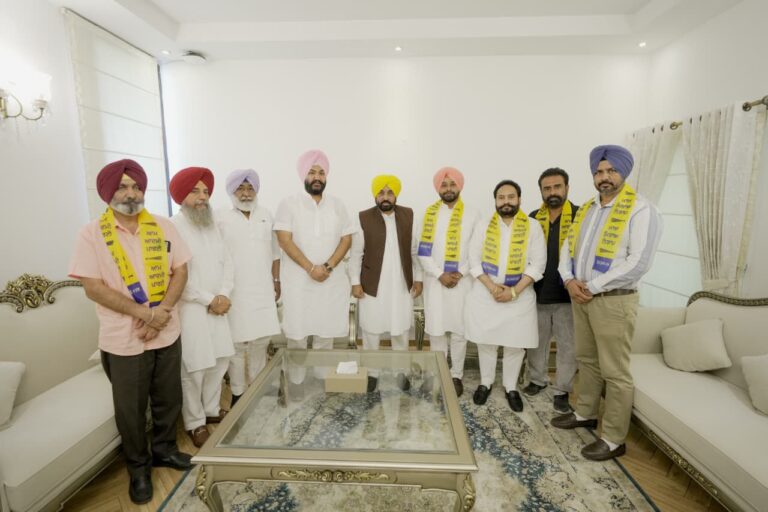 ਮਜੀਠਾ ਵਿੱਚ ਕਾਂਗਰਸ ਨੂੰ ਵੱਡਾ ਝਟਕਾ, ਕਈ ਆਗੂ ‘ਆਪ’ ਵਿੱਚ ਹੋਏ ਸ਼ਾਮਲ