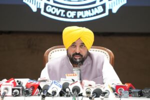 ਭਗਵੰਤ ਮਾਨ ਸਰਕਾਰ ਨੇ ਪ੍ਰਾਈਵੇਟ ਸਕੂਲਾਂ ਵੱਲੋਂ ਮਨਮਰਜ਼ੀ ਦੀਆਂ ਫੀਸਾਂ ਵਧਾਉਣ ‘ਤੇ ਲਾਈ ਰੋਕ